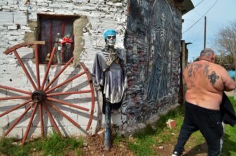 Tape rehe ha ko’ágã moõpa? (En camino, ¿y ahora dónde?)