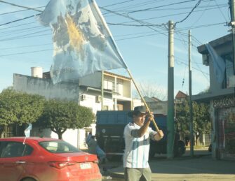 El que no salta es un inglés 